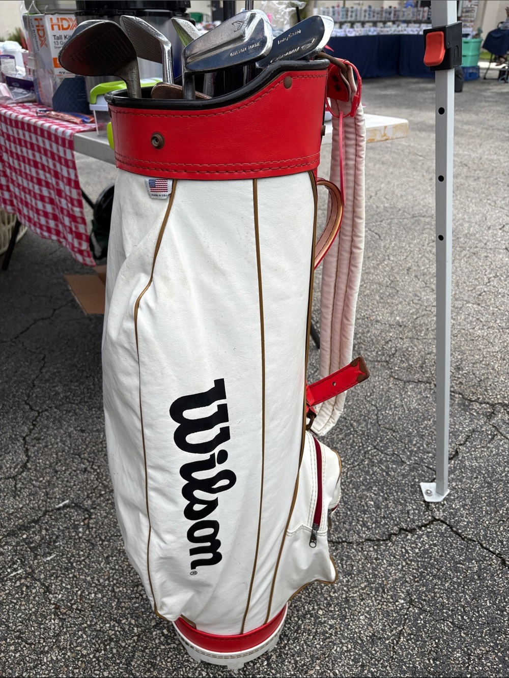 Wilson White and Red Women’s Golf Carry Bag/ clubs